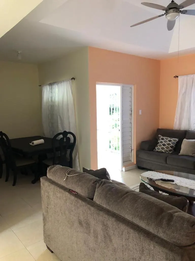 Gladstone Kingston Apartment Jamaica